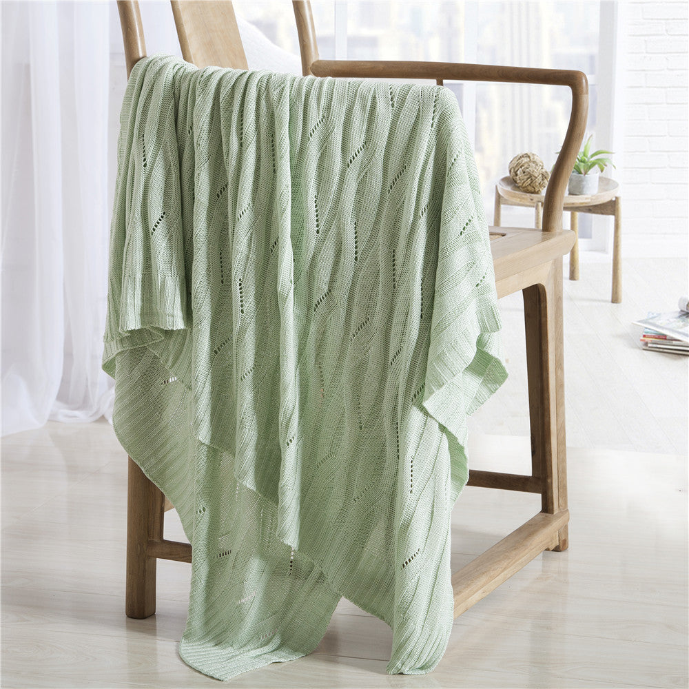 All-Season Bamboo Knitted Throw Blanket: Cooling, Hypoallergenic Comfort